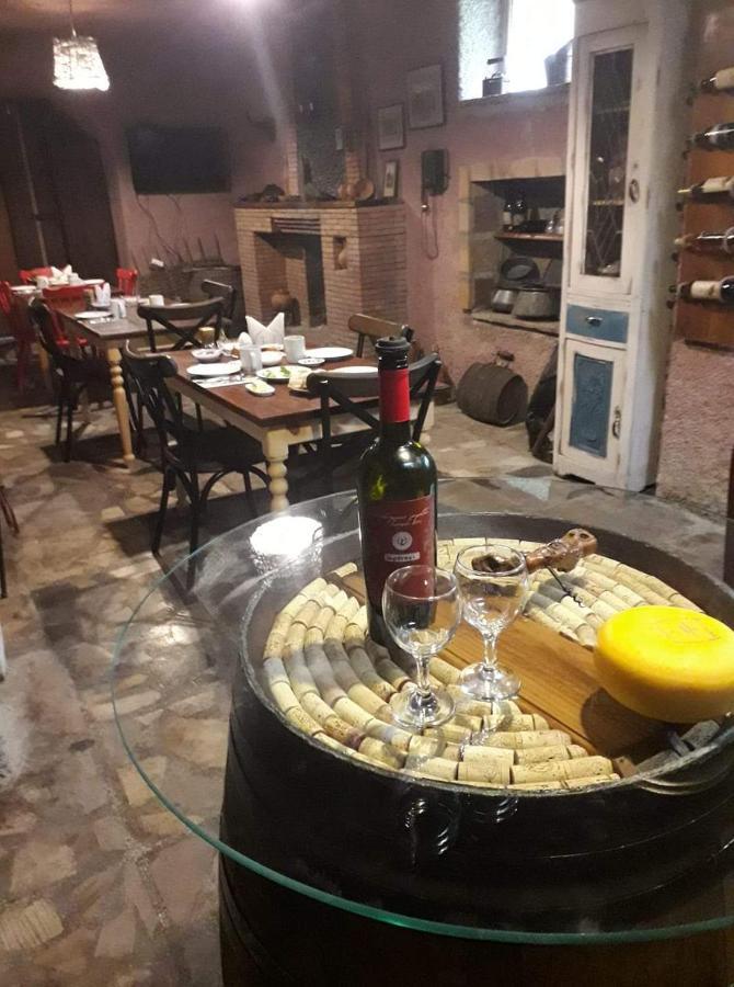 Omsi House Hotel Телави Екстериор снимка